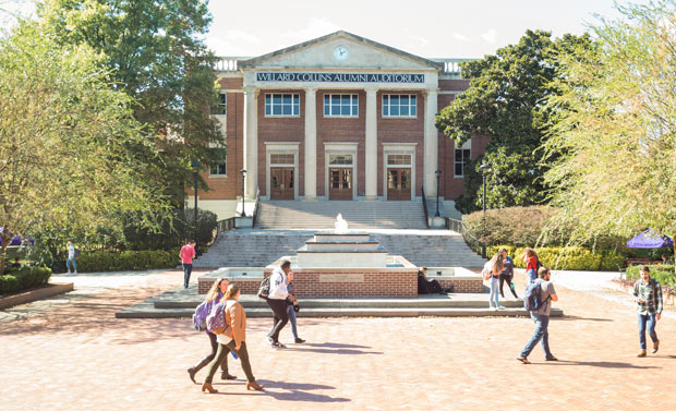 Lipscomb University square